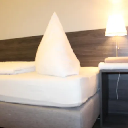 Looks-inn *