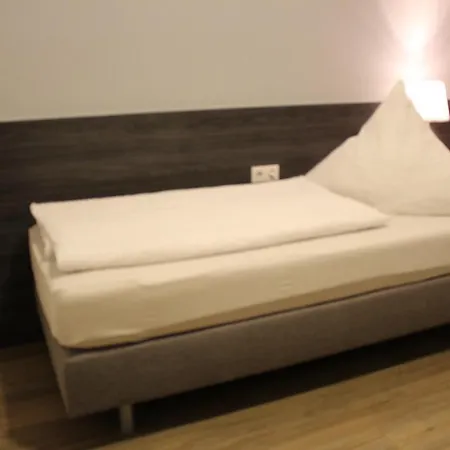 Looks-inn Apartment